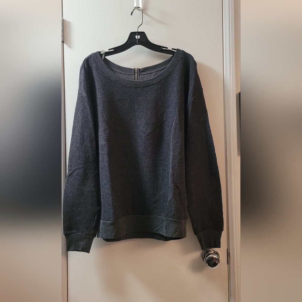 Pullover Sweater With Back Functional Zipper Dtail - image 2